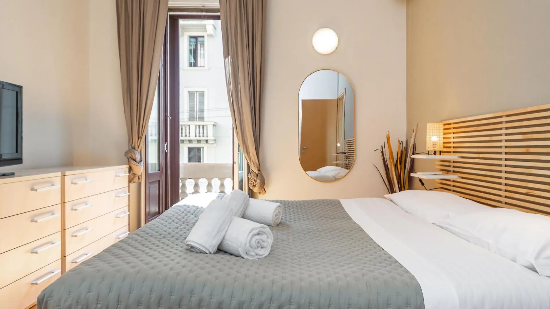 Youhosty - Arco Della Pace Apartment Mediolan